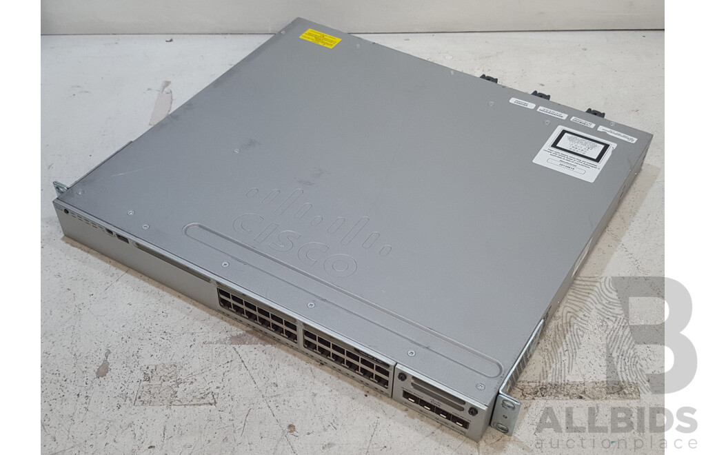 Cisco (WS-C3850-24PW-S) Catalyst 3850 24 PoE+ 24-Port Managed Gigabit Ethernet Switch