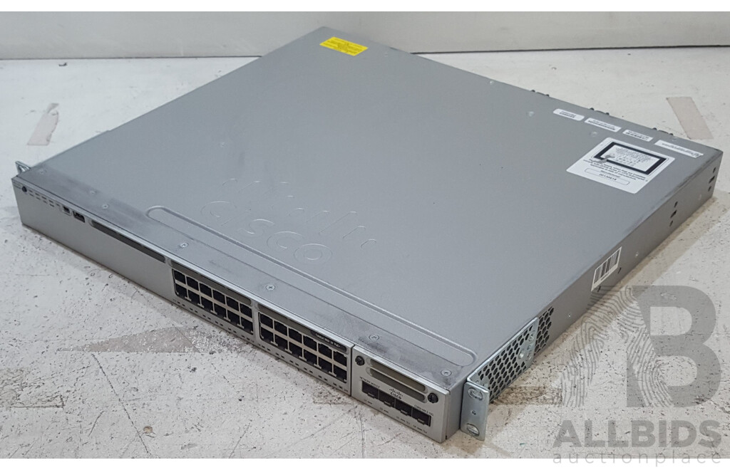 Cisco (WS-C3850-24PW-S) Catalyst 3850 24 PoE+ 24-Port Managed Gigabit Ethernet Switch