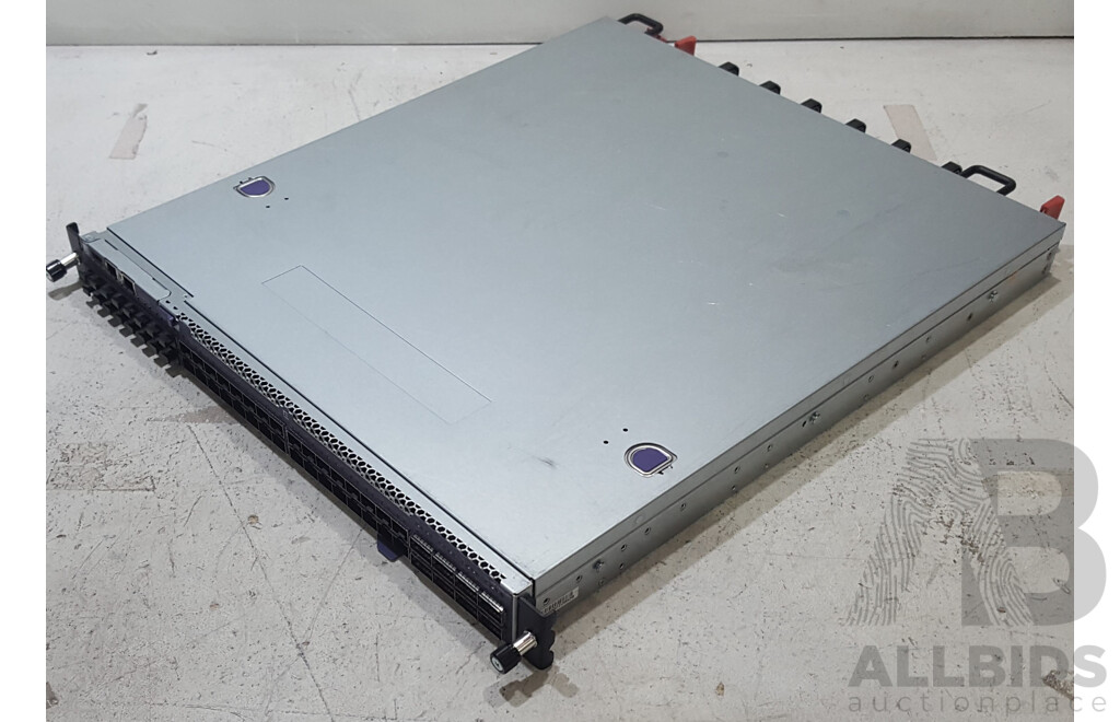 Extreme Networks (VSP 7400-48Y) 7400 Series 48-Port Virtual Services Platform