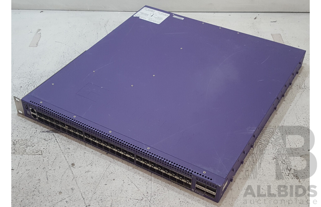Extreme Networks Summit (X670-G2-48x) 48-Port Gigabit SFP+ Switch