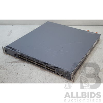Juniper Networks EX4550 Series 32-Port Gigabit SFP+ Switch