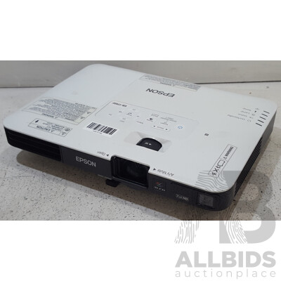Epson (EB-1795F) Full HD 3LCD Projector