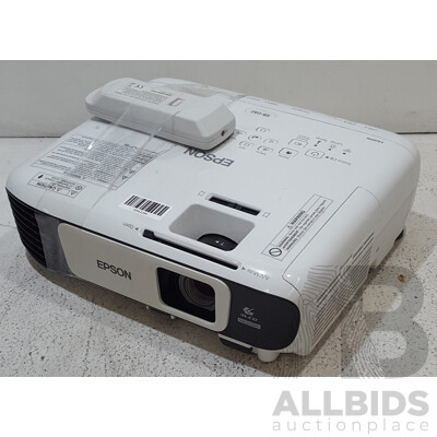 Epson (EB-U42) WUXGA 3LCD Projector