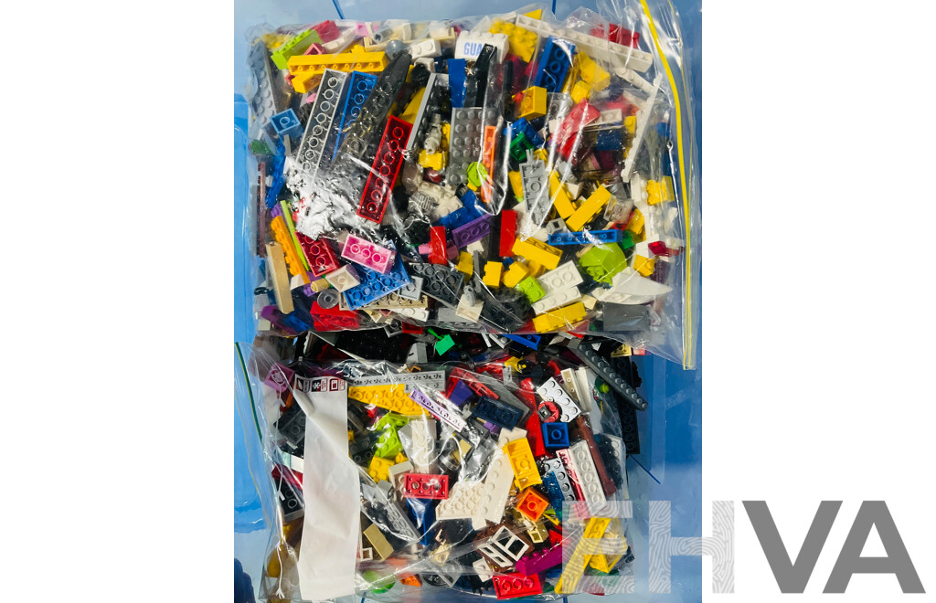 Approx 8kg of Assorted Bulk Lego