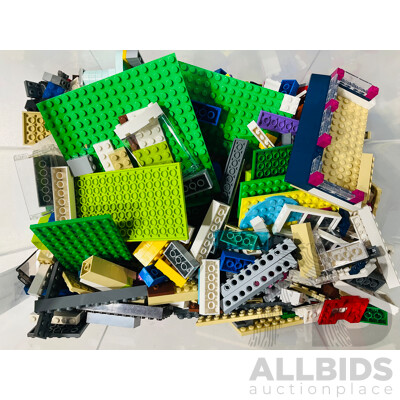 Approx 4kg of Assorted Bulk Lego