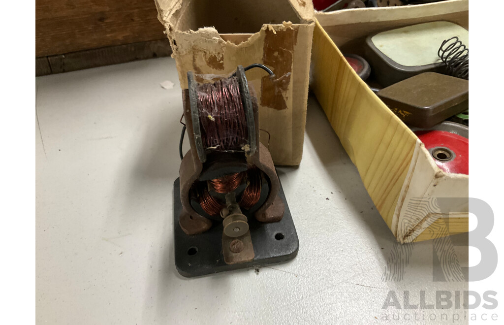 Bulk Lot of Ezy-Build Parts and Construction Books, Including Electric Motor, Wheels, Pulleys and More