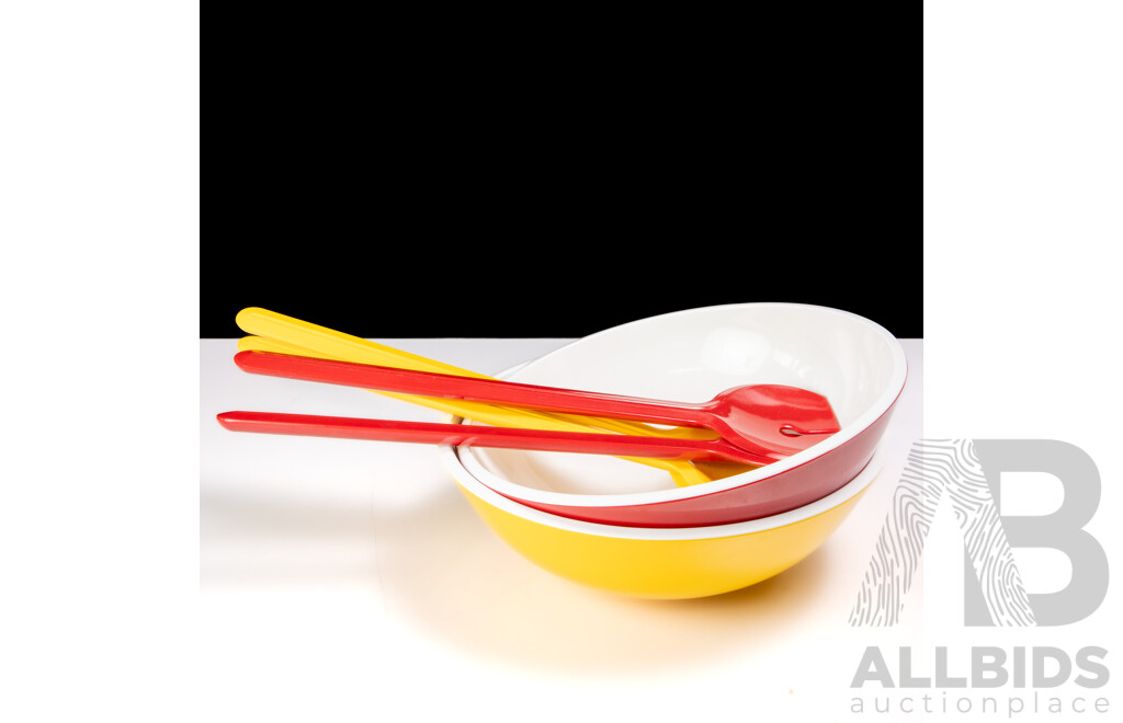 Good Collection Funky Melamine and Plastic Pieces Including Seven Piece Guzzini Anchor Themed Drinks Set, Bodum Coffee Maker in Original Box, Mepal Rosti Bowls and Servers