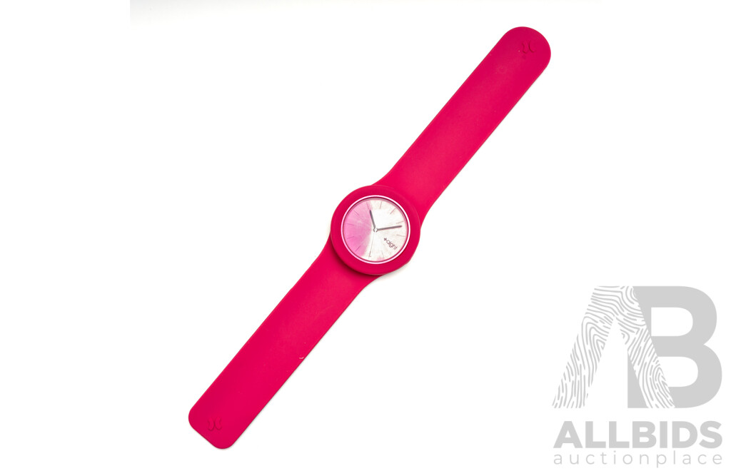 NEW - AIGHT 1am Analogue 42mm Watch with Silicon Wrist Band - Hot Raspberry Pink