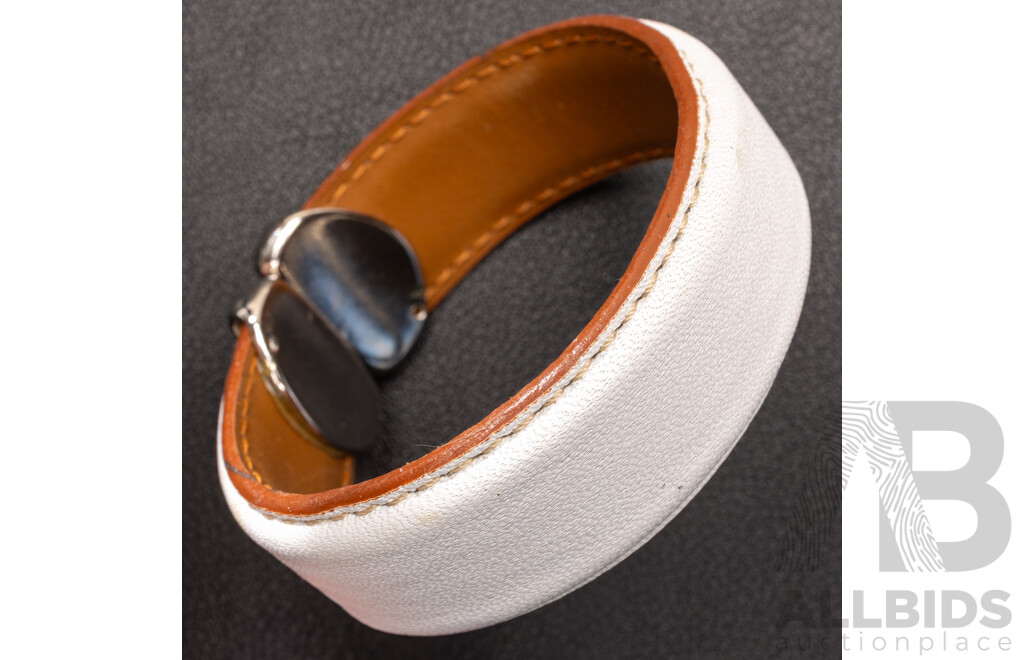 NEW - Vanderley White Leather Cuff Bangle, 57mm, Made in Italy