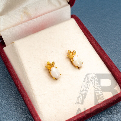 Australian Crystal Opal Godl Toen Clip on Earrings, 12mm, New in Box