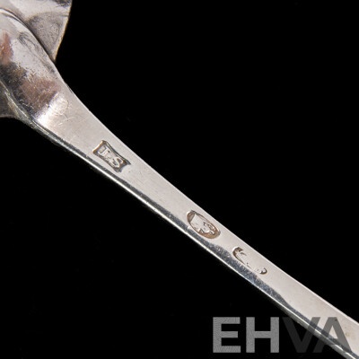 Antique Irish Sterling Silver Serving Spoon by John Shiels, Dublin, 1769 with Engraved Detail and Lion Monogram to Top