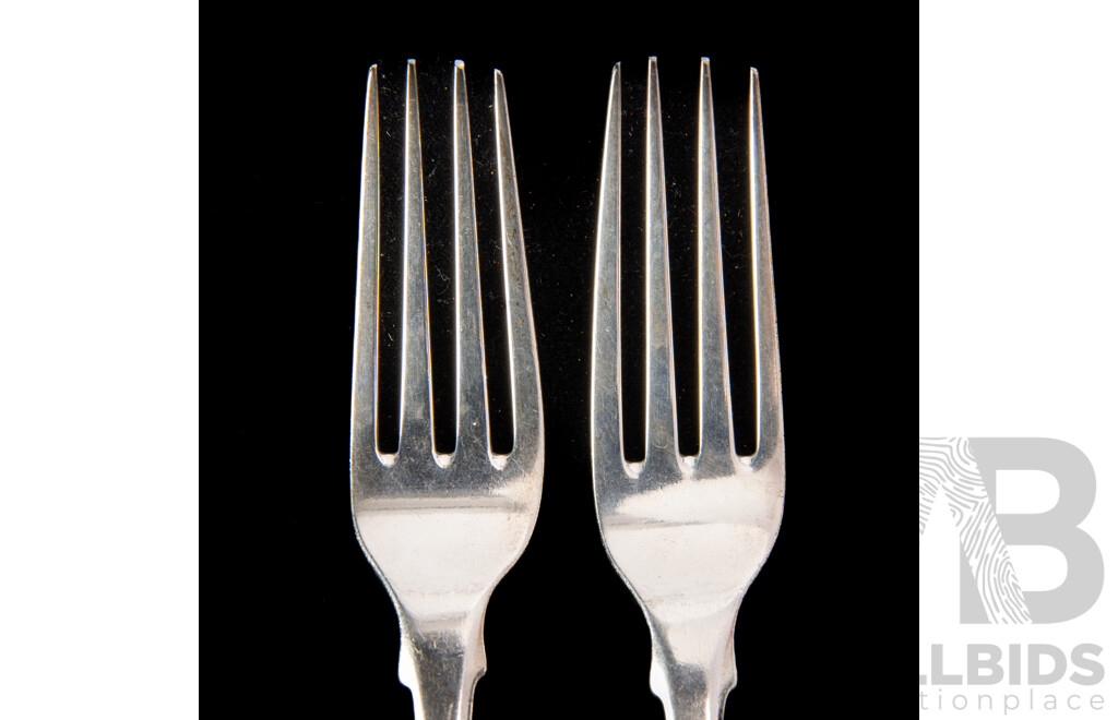 Set Four Antique Sterling Silver Forks with Engraved Dragons Crest to Handle, Solomon Hougham, London, 1808