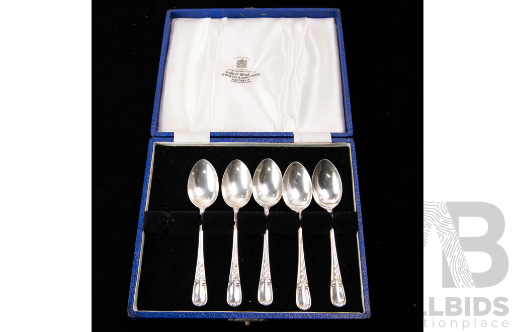 Set Five Antique Sterling Silver Teaspoons, for Hardy Bros by Charles Wilkes, Birmingham, 1911 in Case