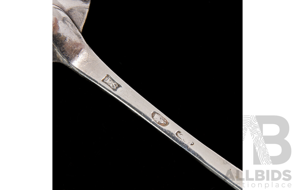 Antique Irish Sterling Silver Serving Spoon by John Shiels, Dublin, 1769 with Engraved Detail and Lion Monogram to Top