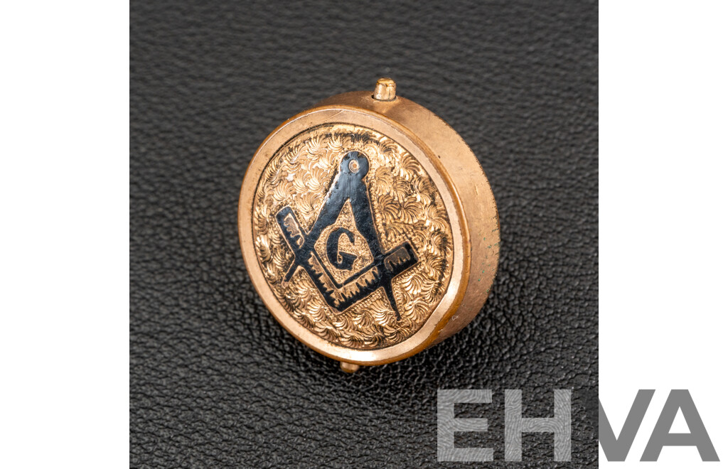 9ct Antique Masonic Lapel Pin, 21mm, 8.44 Grams