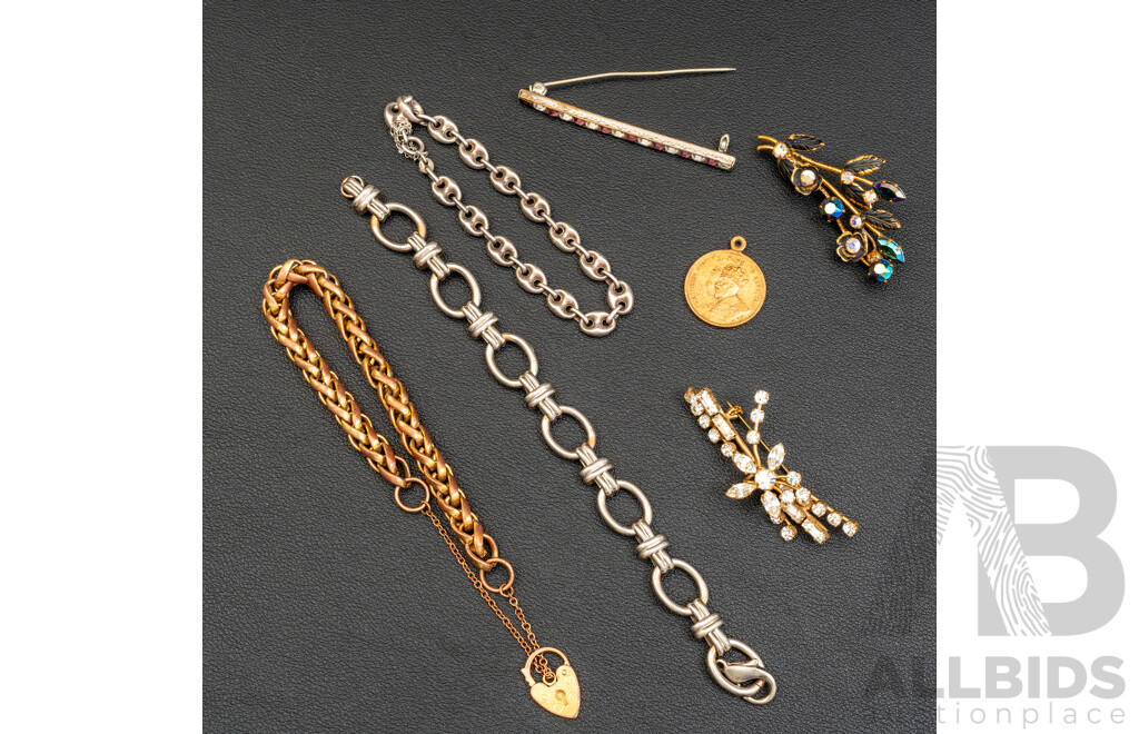 Collection of Vintage Jewellery Including Sterling Silver Bar & Chain Link Braclet, 19cm, in Old Chocolate Box