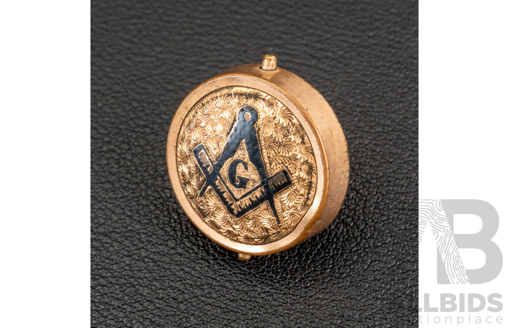 9ct Antique Masonic Lapel Pin, 21mm, 8.44 Grams
