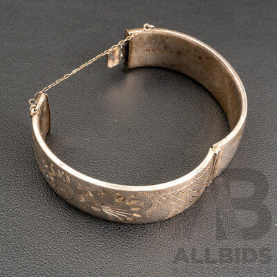Vintage Sterling Silver HMSS Hinged Oval Etched Bangle, London 1964, 64mm, 58.17 Grams