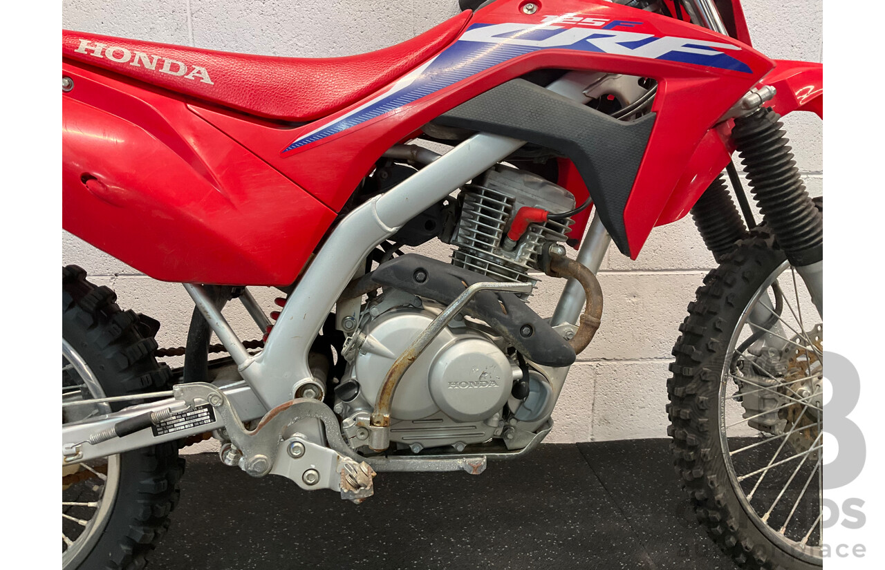 Honda CRF 125F Dirt Bike