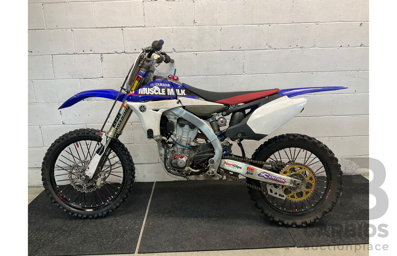 Yamaha Yz 450 Dirt Bike