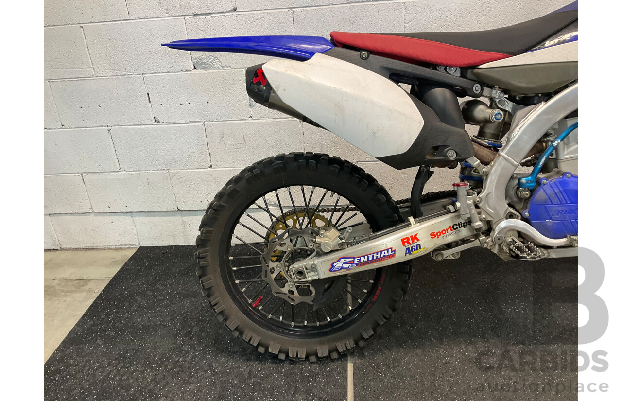 Yamaha Yz 450 Dirt Bike