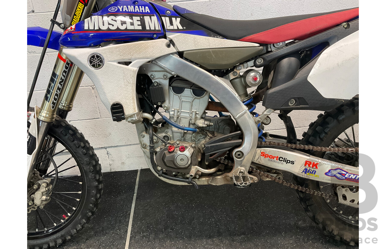 Yamaha Yz 450 Dirt Bike