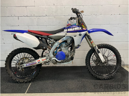 Yamaha Yz 450 Dirt Bike