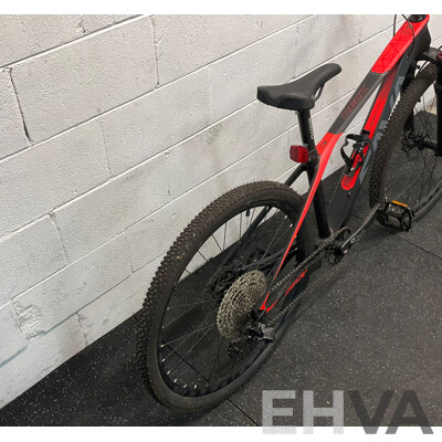 Sava 2.0 Carbon Mountain Bike