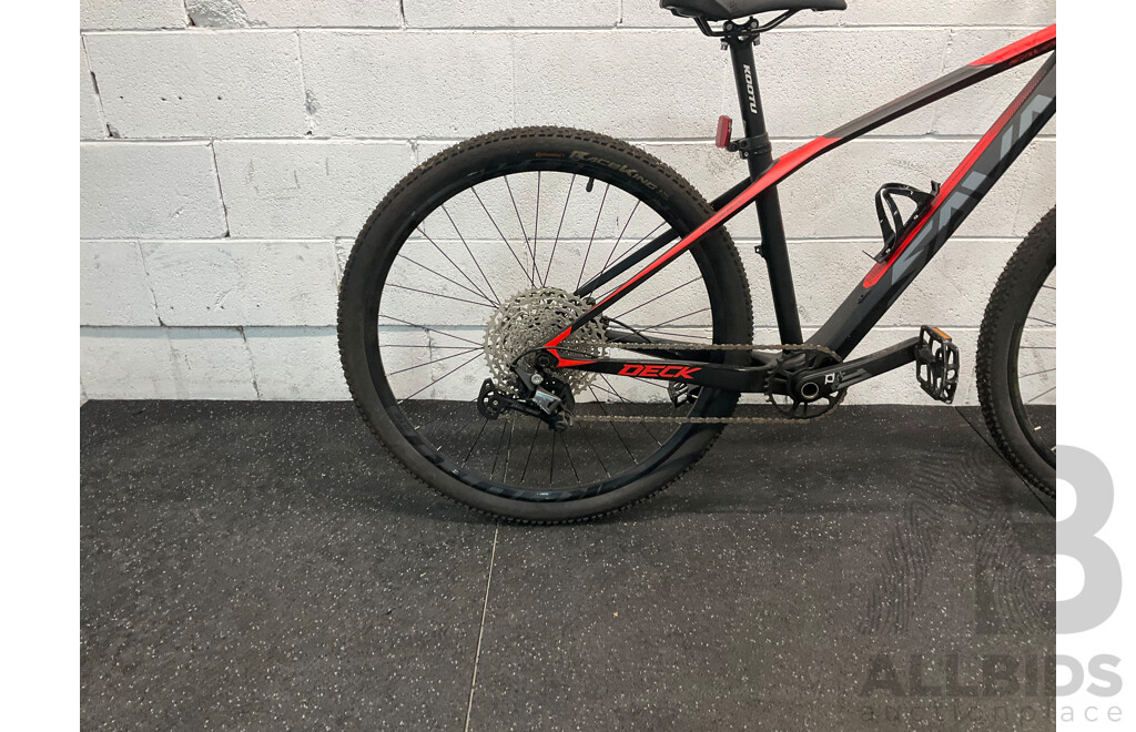 Sava 2.0 Carbon Mountain Bike