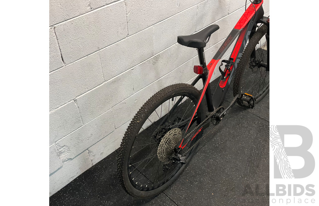 Sava 2.0 Carbon Mountain Bike