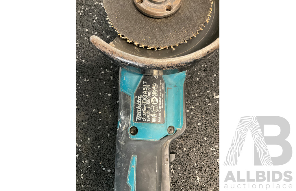 MAKITA (DTD171) 18V  Impact Driver, MAKITA (DGA517) 18V Cordless Angle Grinder and Cutting Disks, MAKITA 3.0Ah Battery - Lot of 4