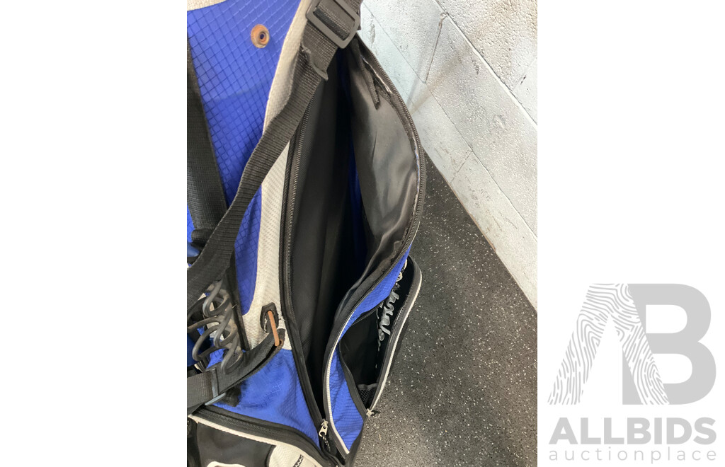 Cleveland Golf Bag with 14 Golf Clubs & Golf Ball Set