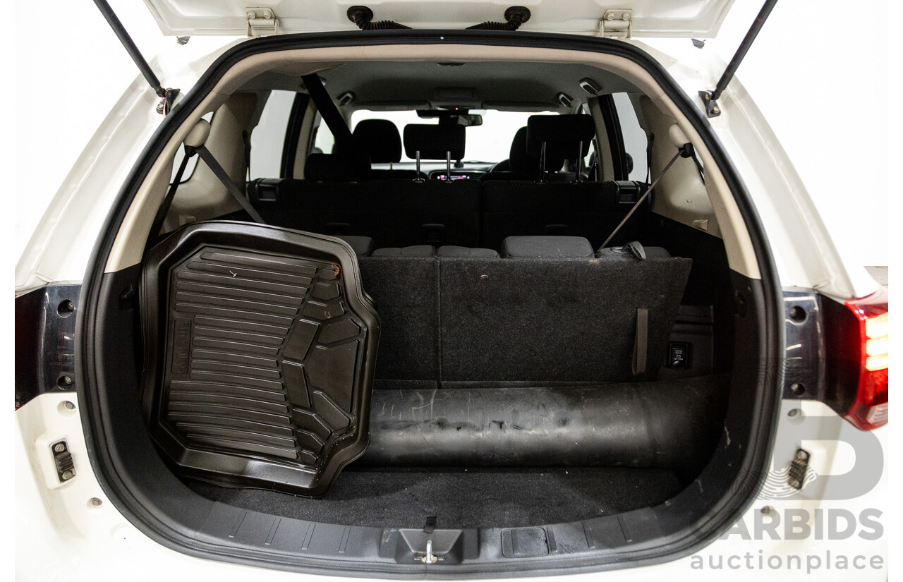 11/2016 Mitsubishi Outlander LS Safety Pack (4x4) ZK MY16 4d Wagon White Turbo Diesel 2.2L - 7 Seater