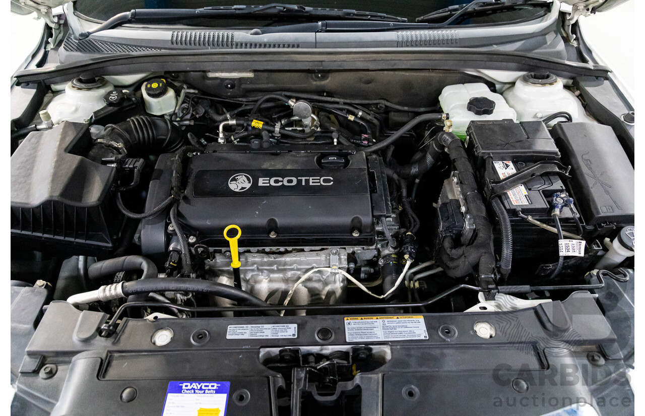 9/2015 Holden Cruze Equipe JH MY15 5d Hatchback White 1.8L