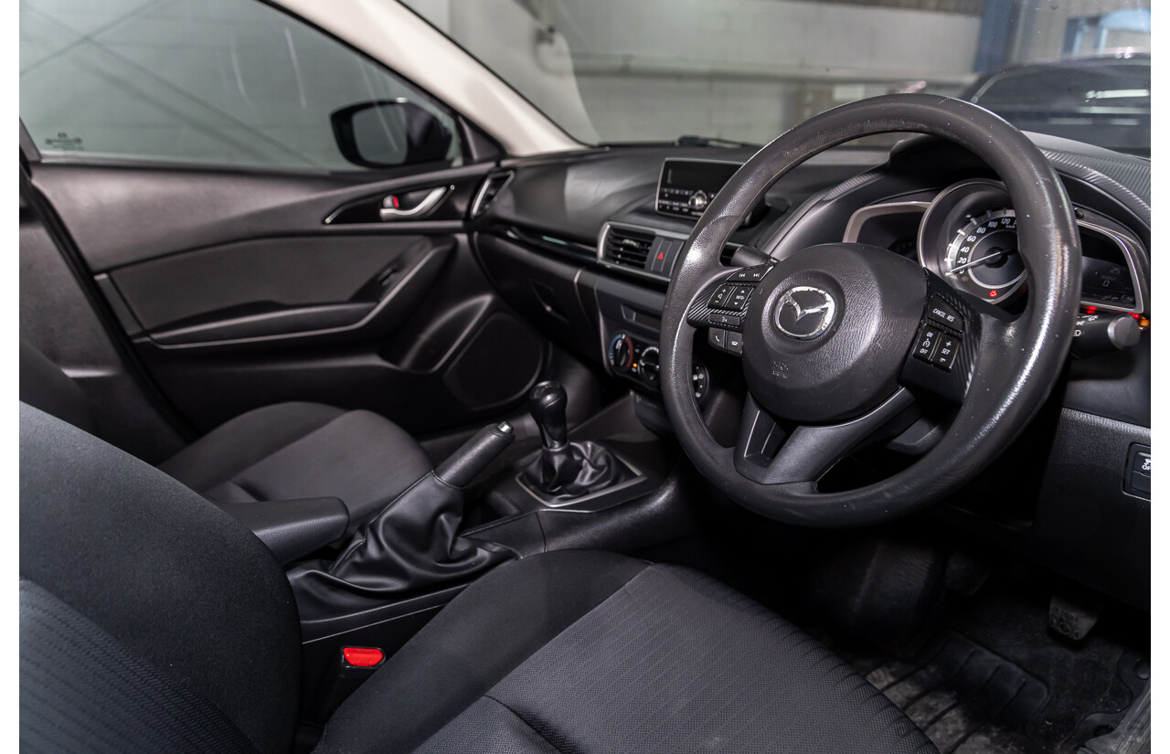 11/2015 Mazda Mazda3 NEO BM MY15 4d Sedan Grey 2.0L