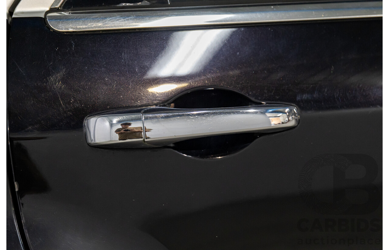 4/2008 Chrysler 300C LE MY08 4d Sedan Bright Silver Metallic/Eggplant Pearl Hemi V8 5.7L