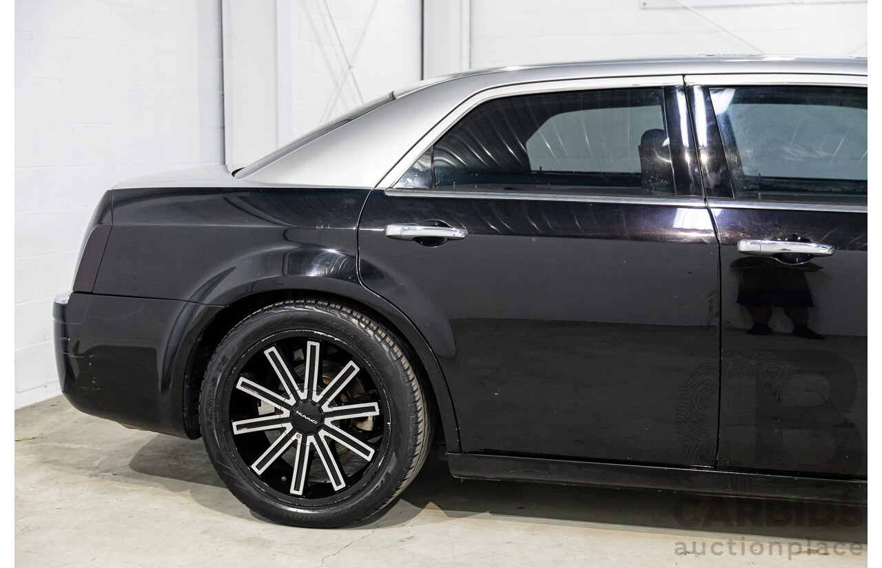 4/2008 Chrysler 300C LE MY08 4d Sedan Bright Silver Metallic/Eggplant Pearl Hemi V8 5.7L