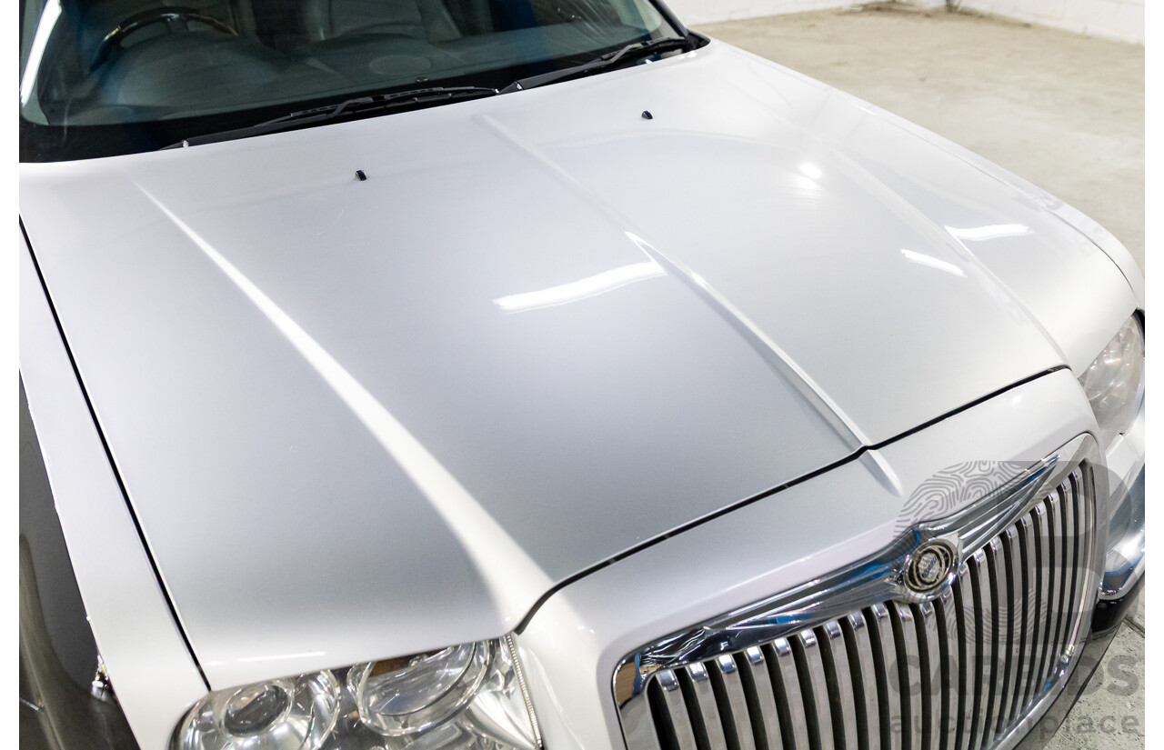 4/2008 Chrysler 300C LE MY08 4d Sedan Bright Silver Metallic/Eggplant Pearl Hemi V8 5.7L