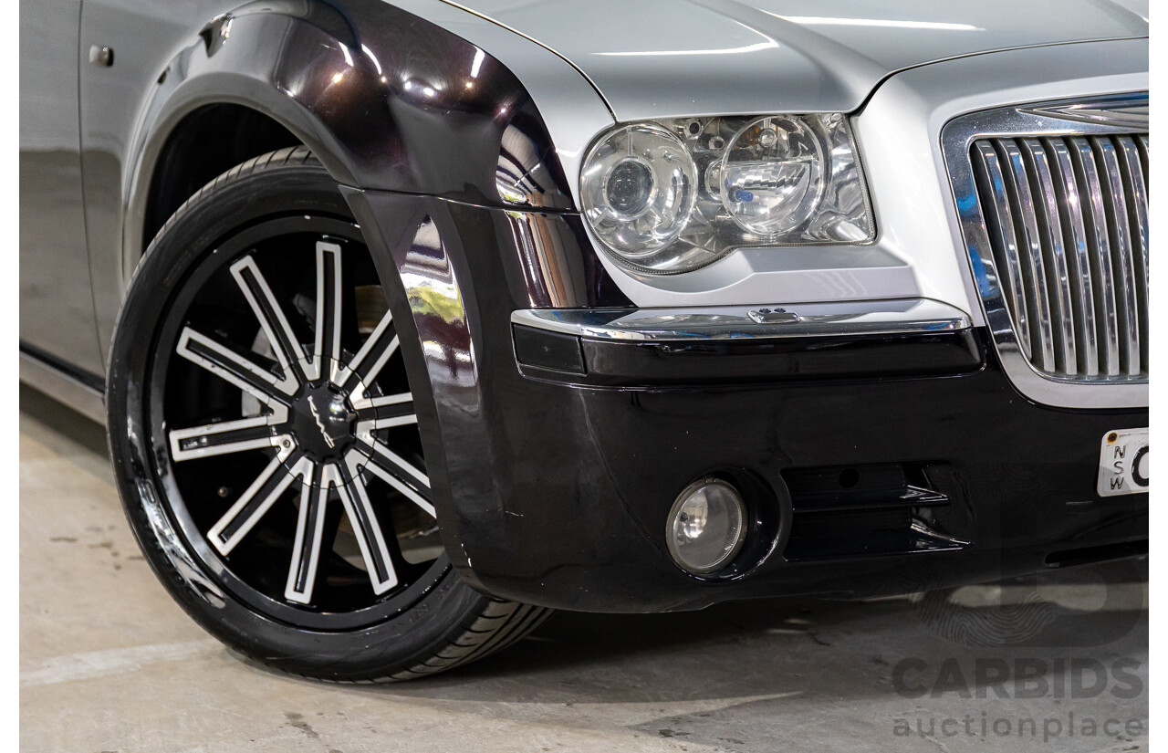 4/2008 Chrysler 300C LE MY08 4d Sedan Bright Silver Metallic/Eggplant Pearl Hemi V8 5.7L