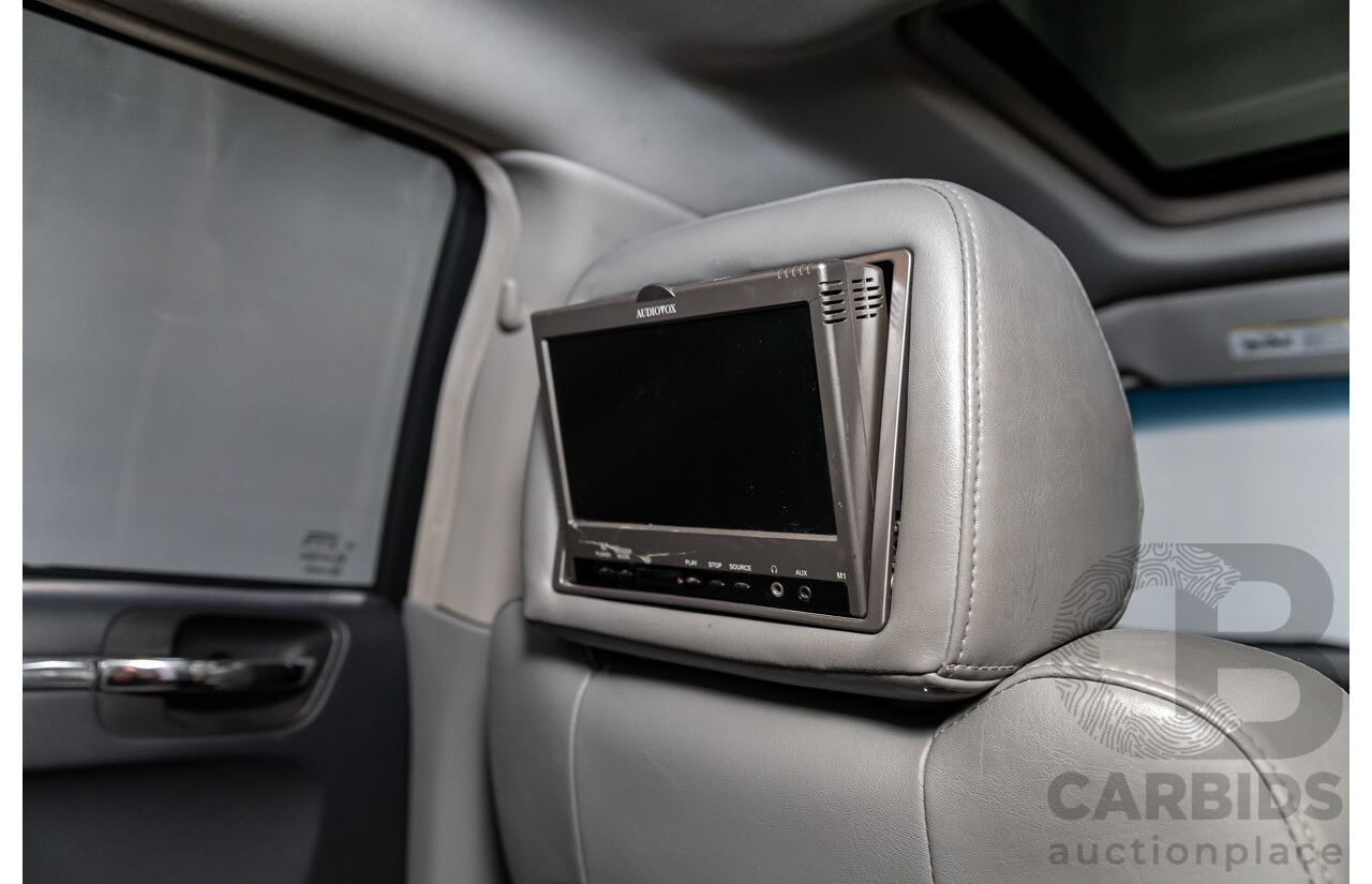 4/2008 Chrysler 300C LE MY08 4d Sedan Bright Silver Metallic/Eggplant Pearl Hemi V8 5.7L