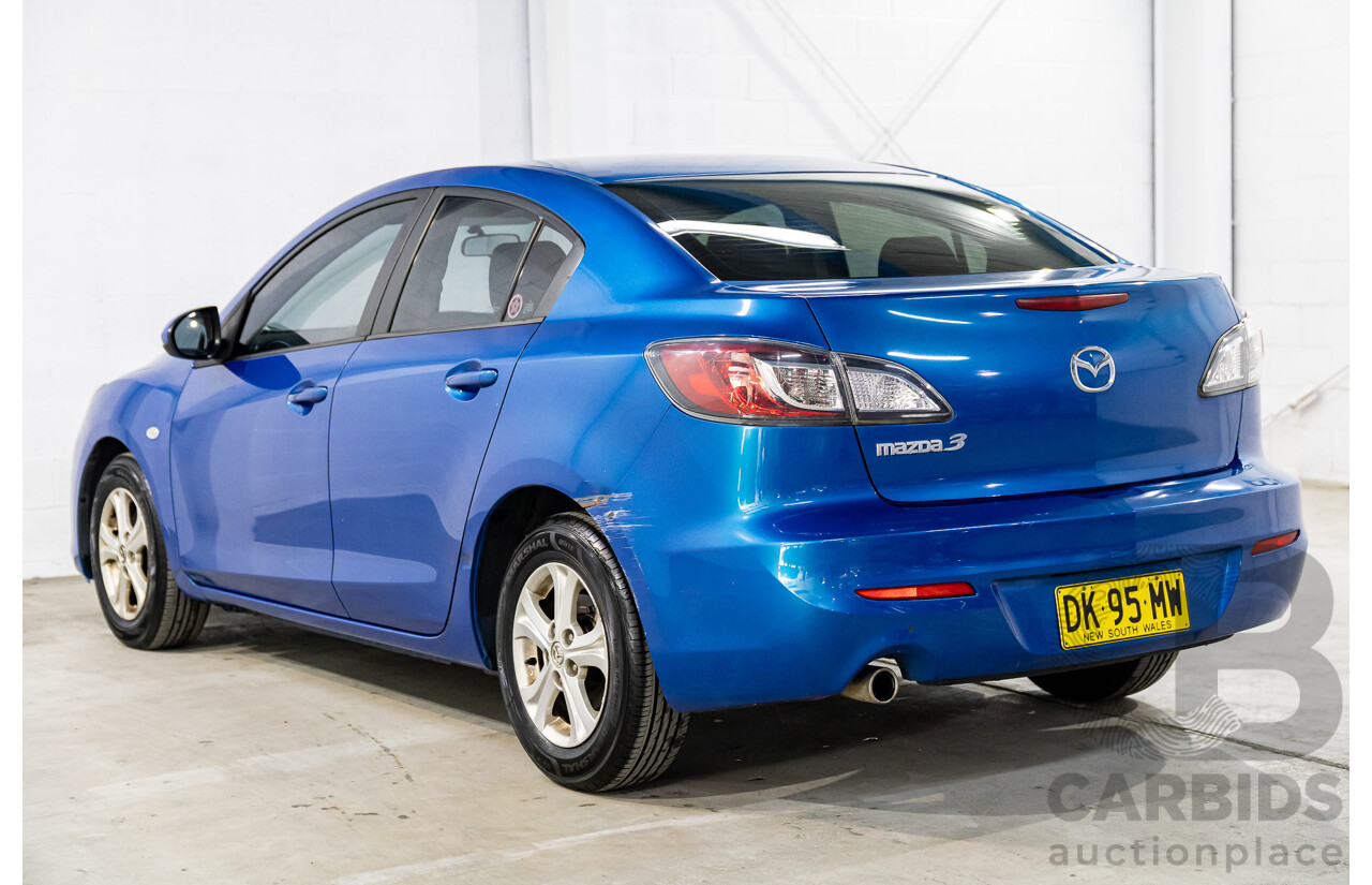 8/2013 Mazda Mazda3 NEO BL MY13 5d Hatchback Blue 2.0L