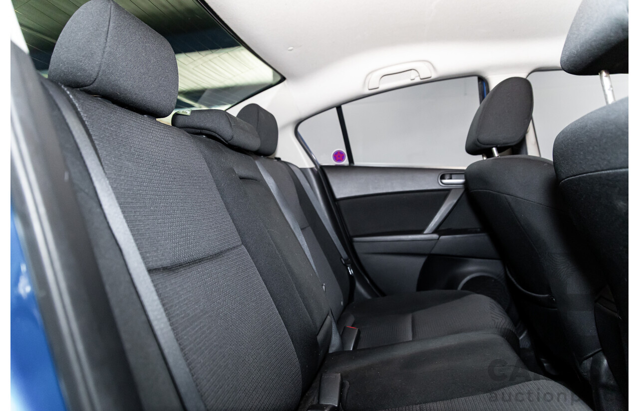 8/2013 Mazda Mazda3 NEO BL MY13 5d Hatchback Blue 2.0L