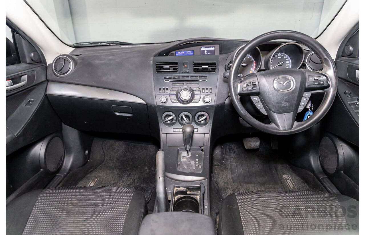8/2013 Mazda Mazda3 NEO BL MY13 5d Hatchback Blue 2.0L