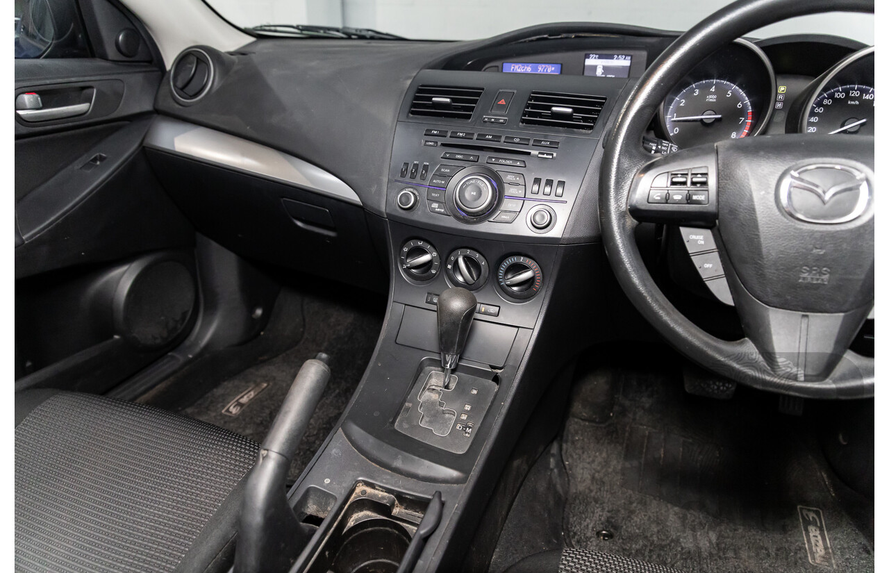 8/2013 Mazda Mazda3 NEO BL MY13 5d Hatchback Blue 2.0L
