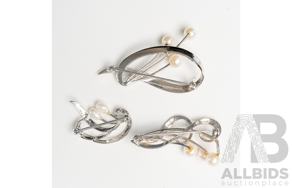 Vintage (3) Sterling Silver Cultured Pearl Brooches, 12.15 Grams