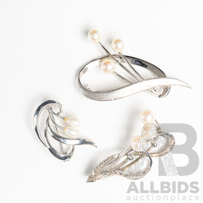 Vintage (3) Sterling Silver Cultured Pearl Brooches, 12.15 Grams