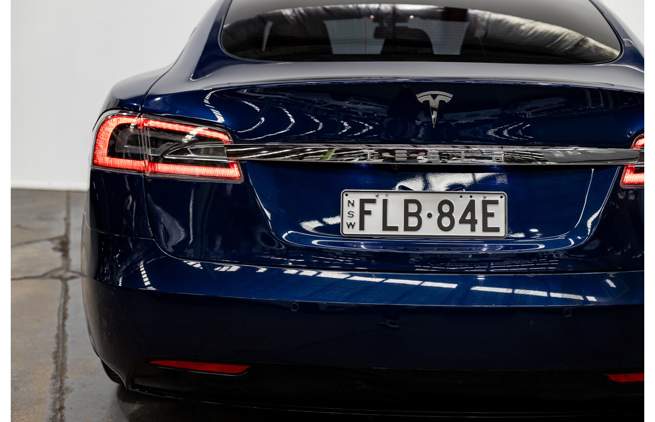 5/2018 Tesla Model S 75D Dual Motor (AWD) 4d Hatchback Deep Blue Metallic Dedicated Electric EV 245kw