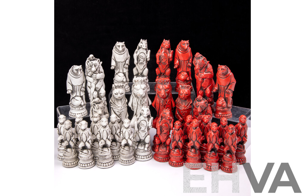 Chinese Composite Animal Themed 32 Piece Chess Pieces