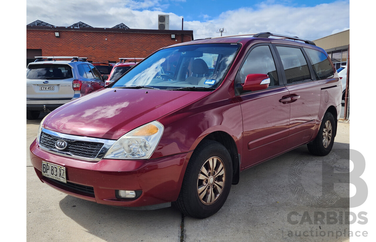 3/2012 Kia Grand Carnival Si VQ MY12 4d Wagon Red 2.2L