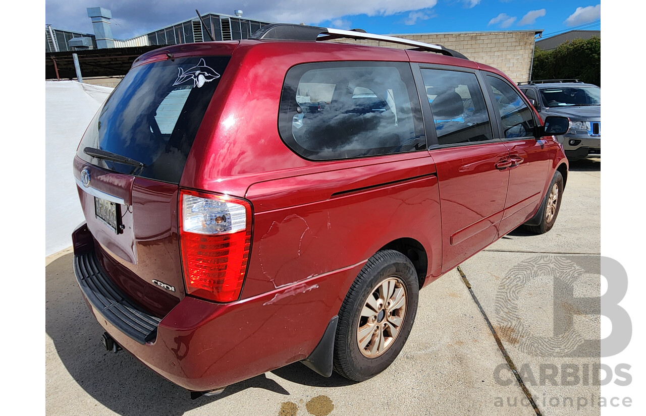 3/2012 Kia Grand Carnival Si VQ MY12 4d Wagon Red 2.2L